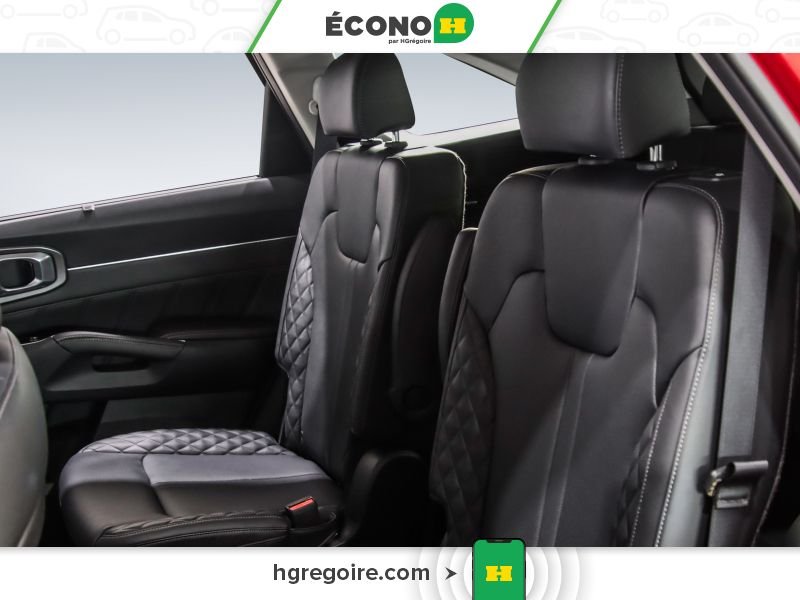 2023 Kia Sorento Red Blainville - photo #18