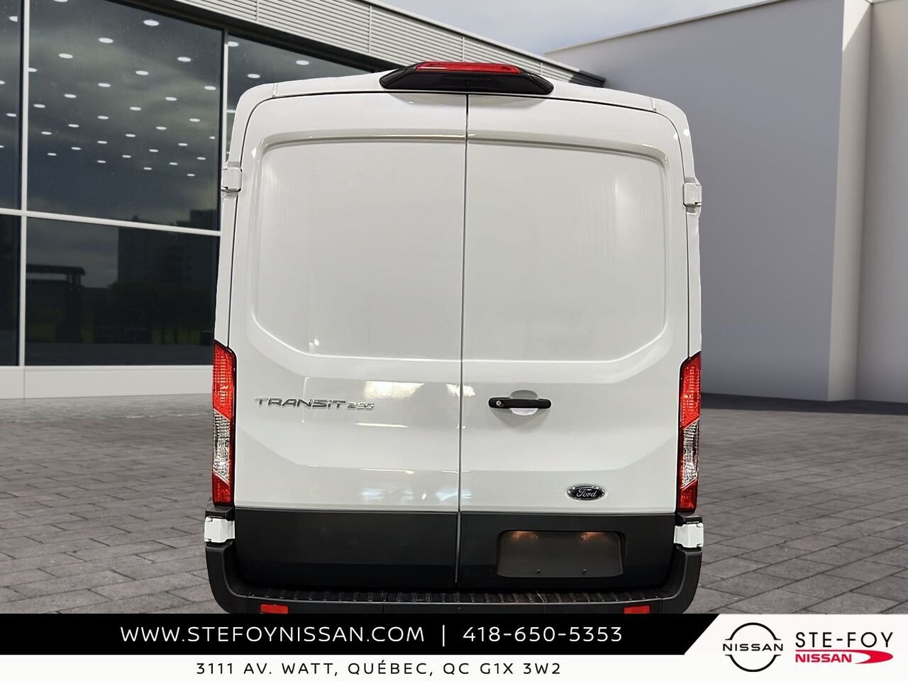 2025 Ford Transit fourgon utilitaire White Ste-Foy - photo #20