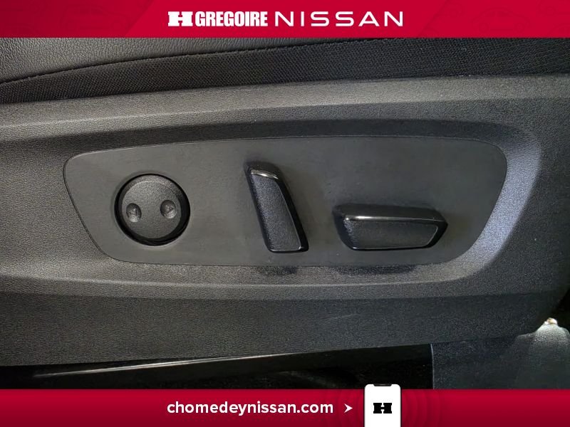 2024 Nissan Pathfinder Black Laval - photo #26