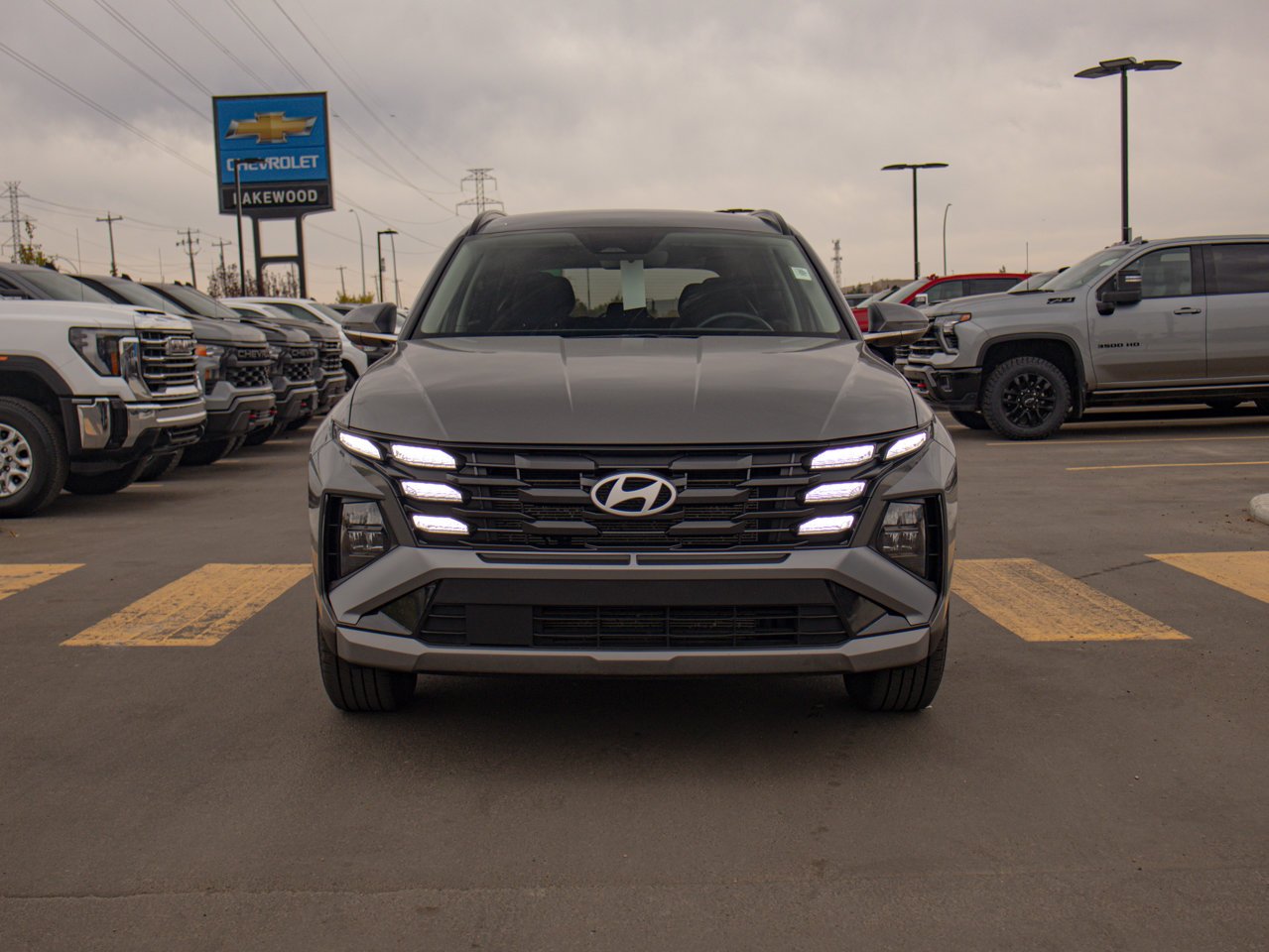 2025 Hyundai Tucson Preferred AWD Grey Sherwood Park - photo #2