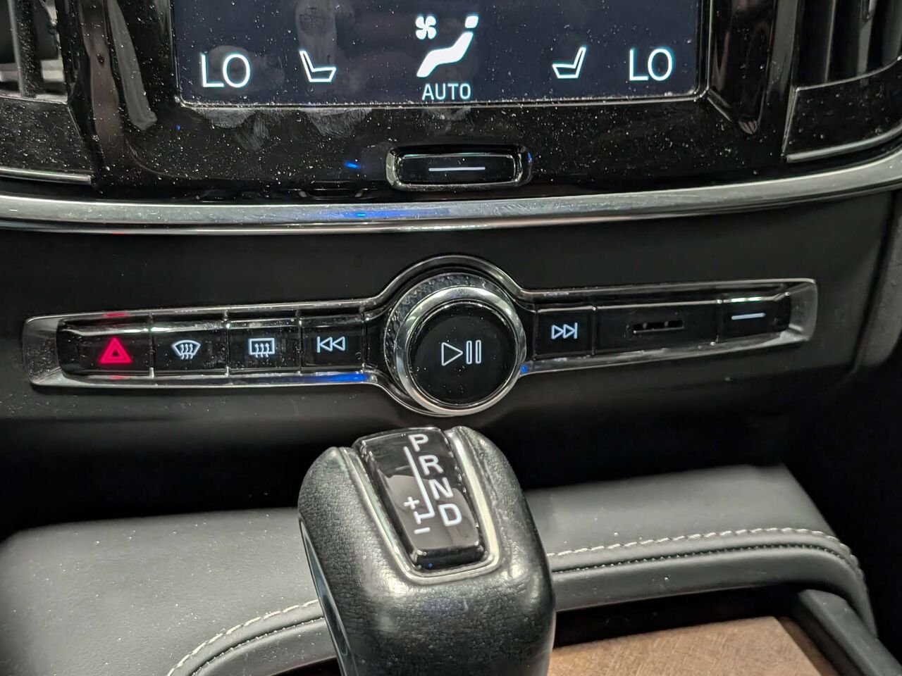 Volvo S90 T6 Inscription AWD Audio Bower & Wilkins 2020 Noir Sherbrooke - photo #10