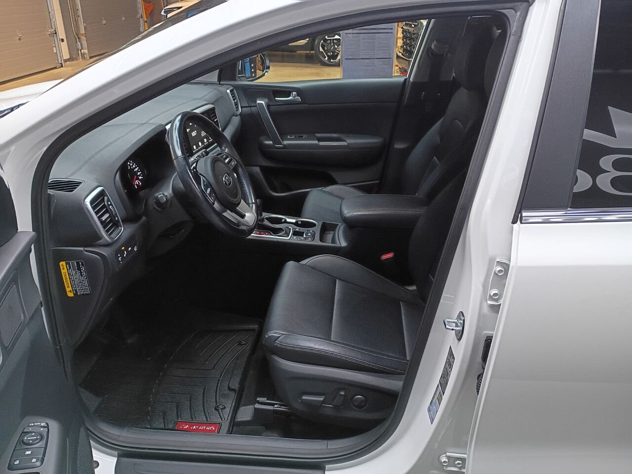 2021 Kia Sportage White Blainville - photo #19