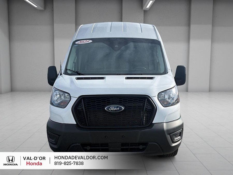 2025 Ford Transit fourgon utilitaire T-250 AWD toit surélevé 148 po PNBV de 9 070 lb White