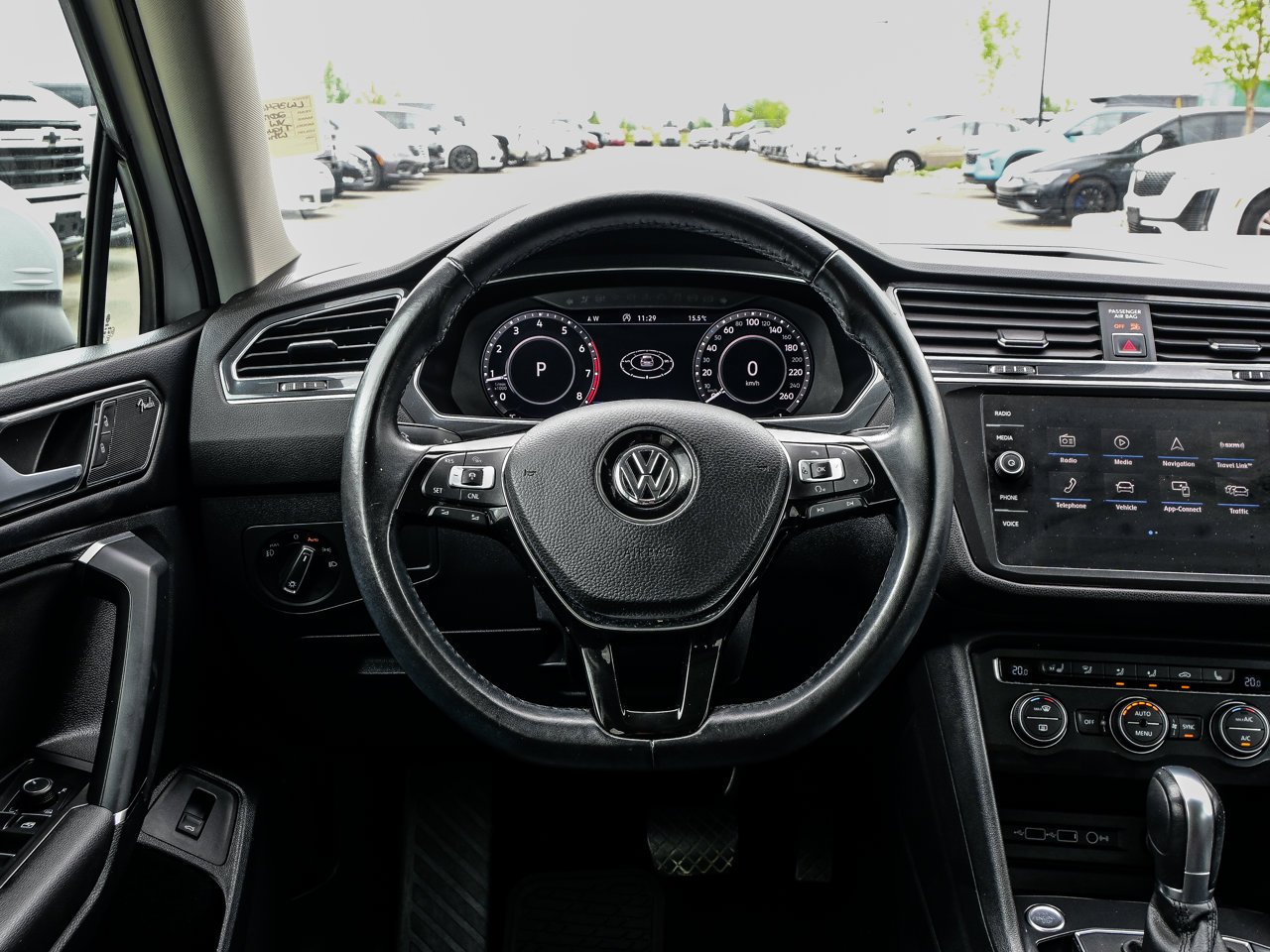 2018 Volkswagen Tiguan Highline 4MOTION White Sherwood Park - photo #22