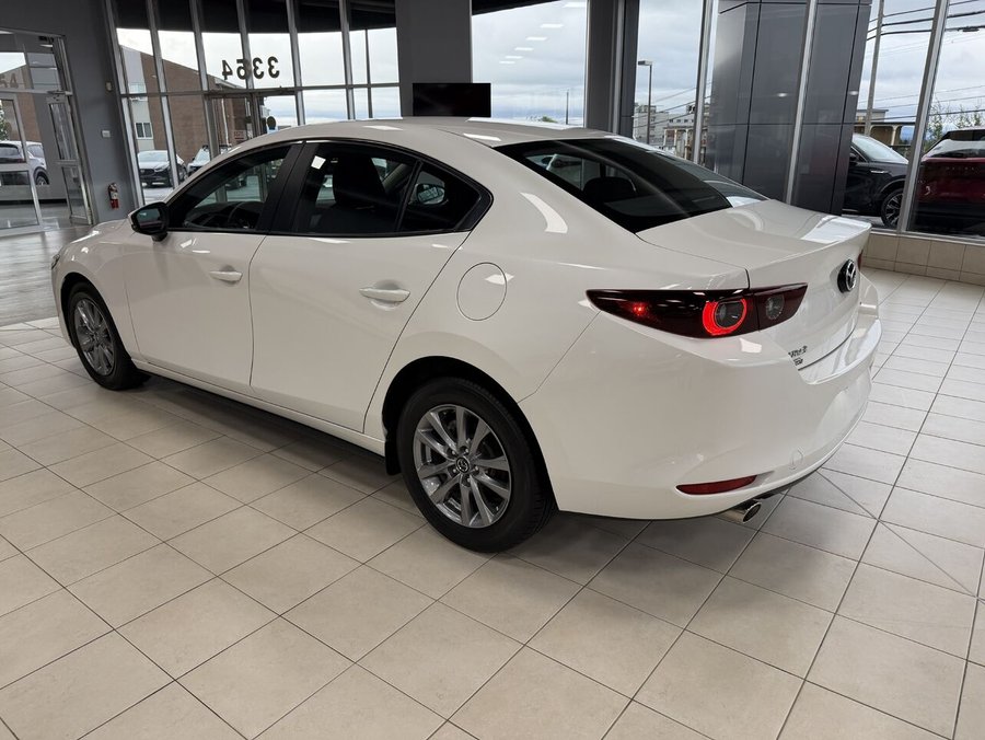 Mazda Mazda3 2023 2023 Blanc