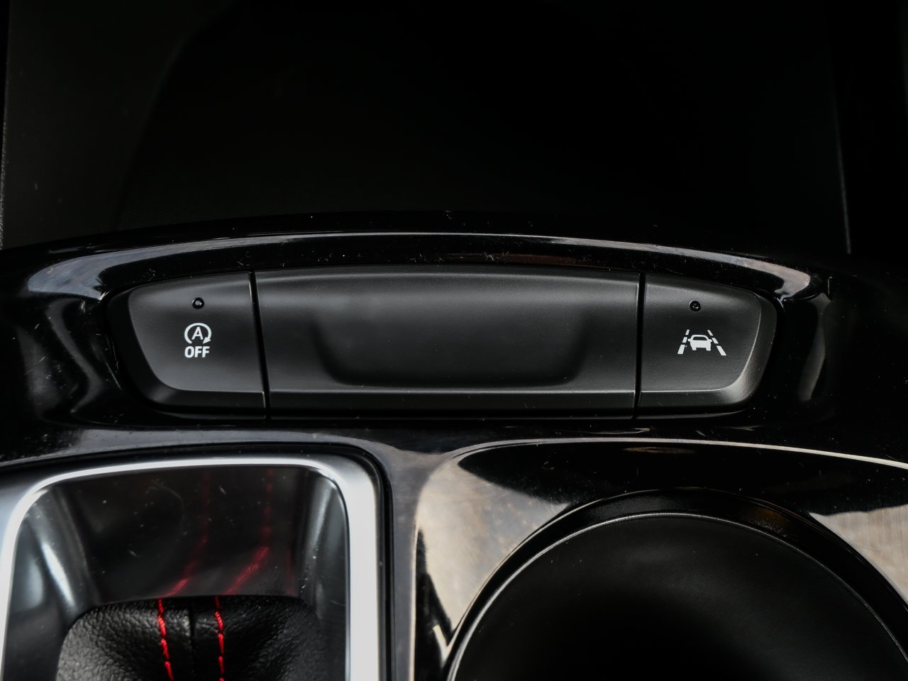 2025 Chevrolet Trax FWD 4dr 2RS Black Sherwood Park - photo #27
