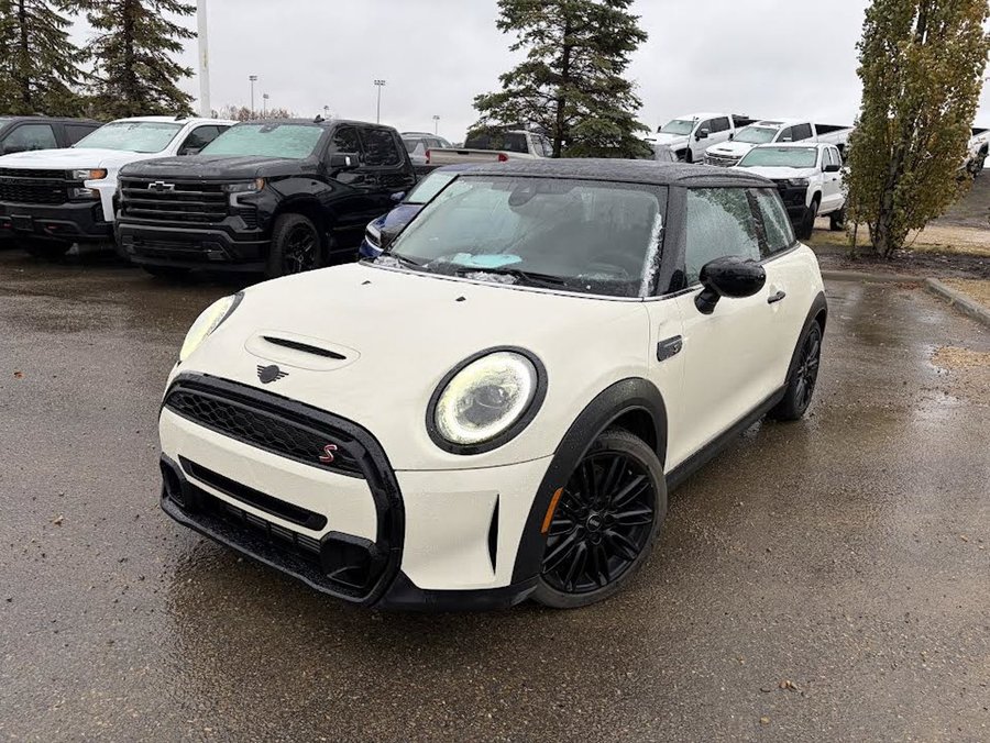 2023 MINI 3 Door Cooper S 2.0L | Leather | Sunroof Nanuq White Metallic