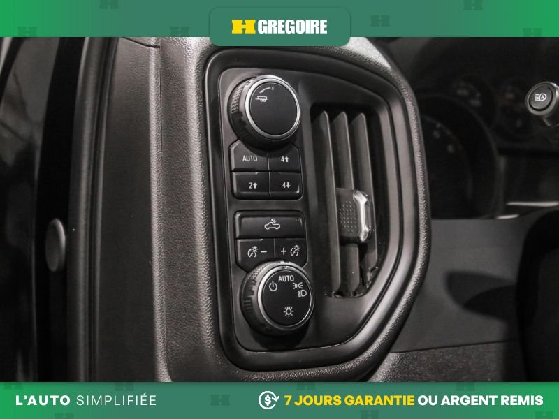 Chevrolet Silverado 1500 2024 Noir Laval - photo #16