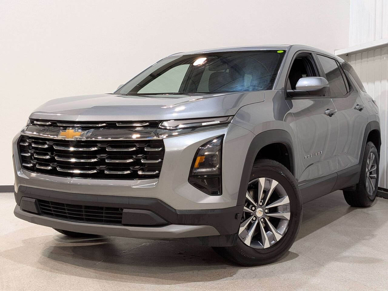 2026 Chevrolet Equinox AWD 4dr LT w/2LT Grey Val-David - photo #0