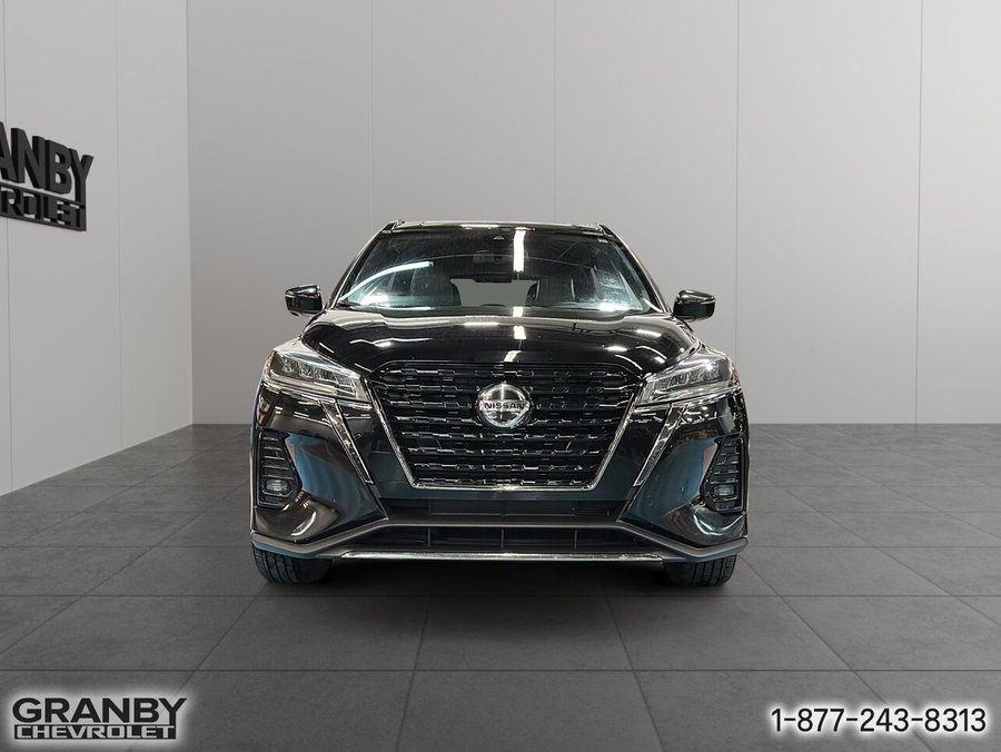 2021 Nissan Kicks SR Black