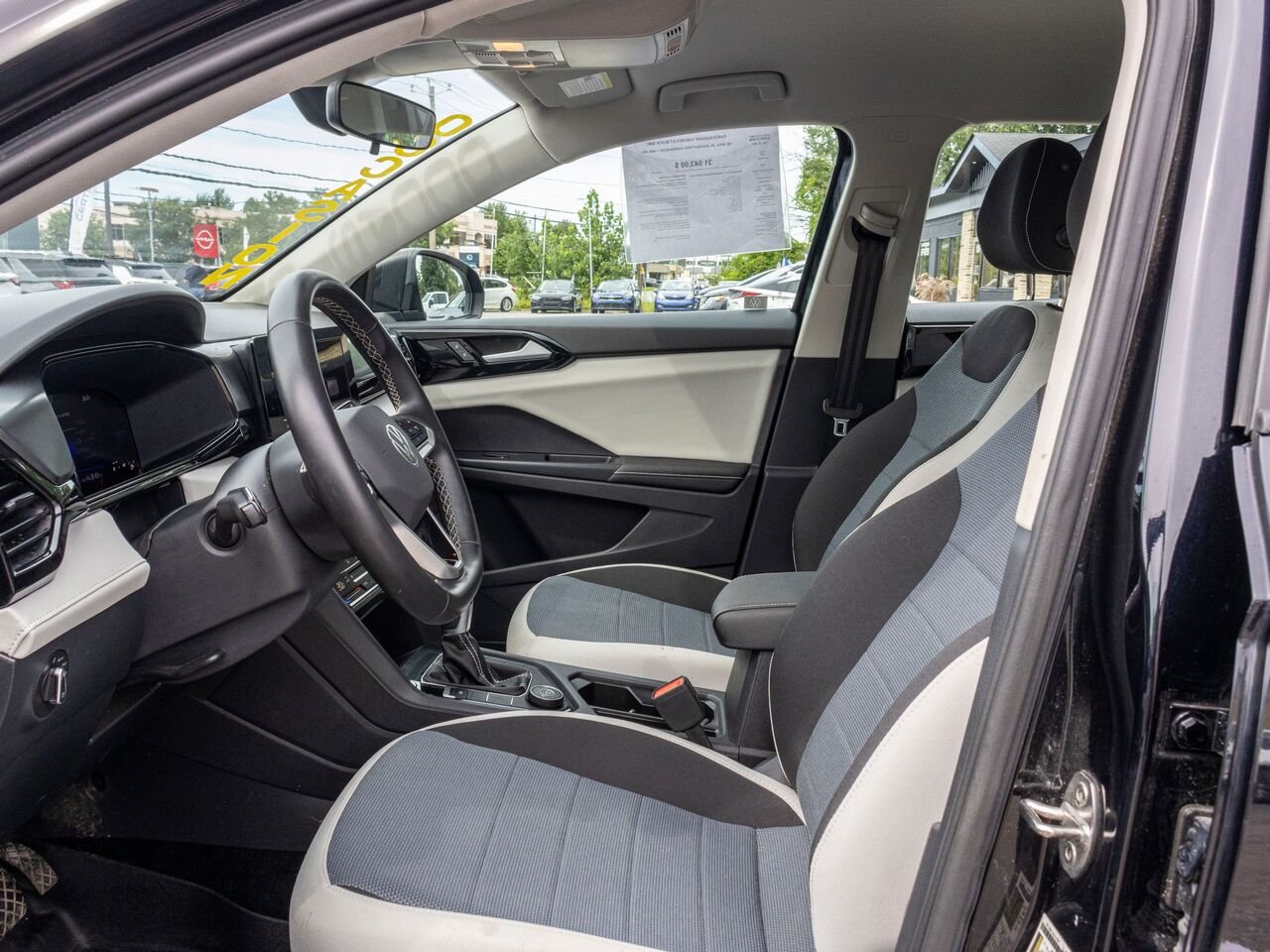 Volkswagen Taos Trendline 4MOTION 2025 Noir Châteauguay - photo #26