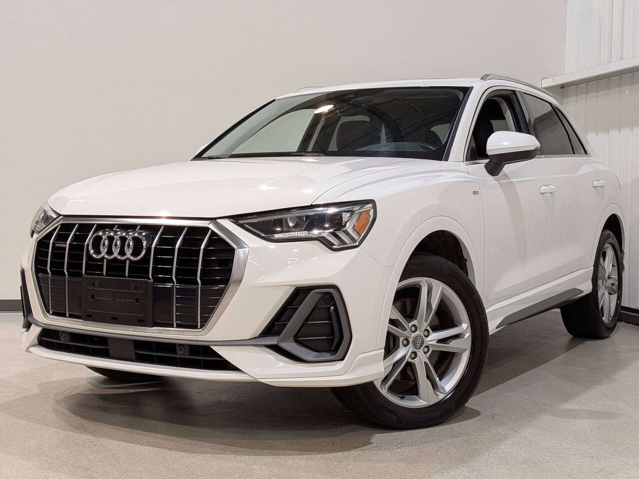 2020 Audi Q3 Progressiv 45 TFSI quattro White Val-David - photo #0