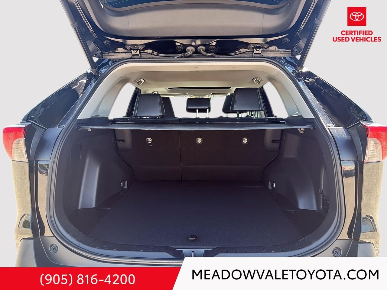2020 Toyota RAV4 Sunroof, Back up Camera, Push Button Start Midnight Black Metallic Mississauga - photo #21