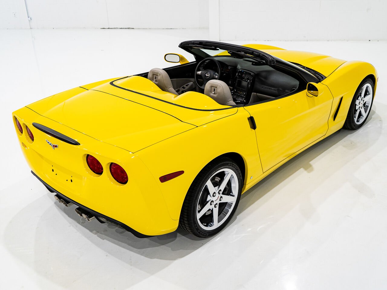Chevrolet Corvette With only 900km (563mi) From new with window sticker 2008 Jaune Kirkland - photo #17
