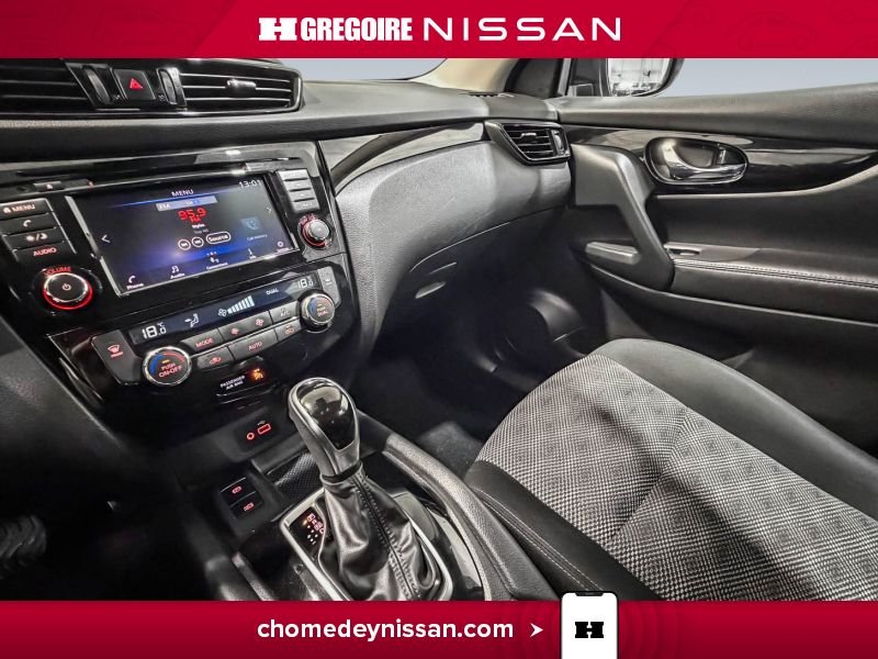 2022 Nissan Qashqai Grey Laval - photo #20