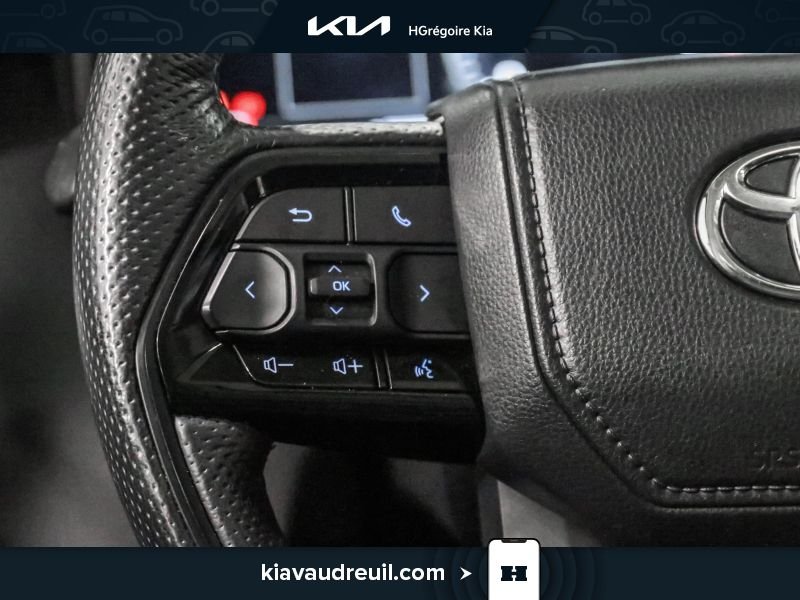 2024 Toyota Sequoia Grey Blainville - photo #17