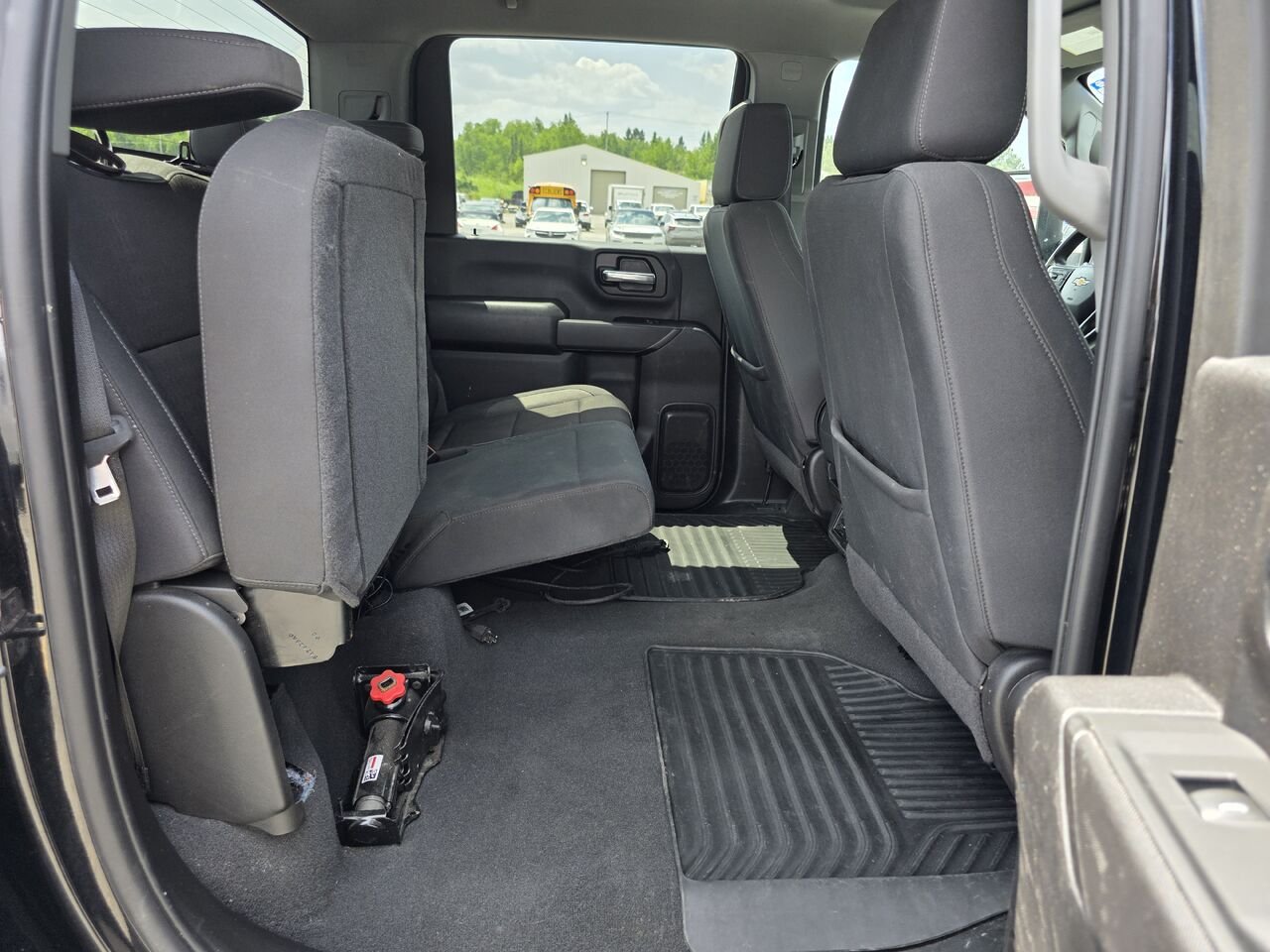 2024 Chevrolet Silverado 2500HD Custom Black Rouyn-Noranda - photo #19