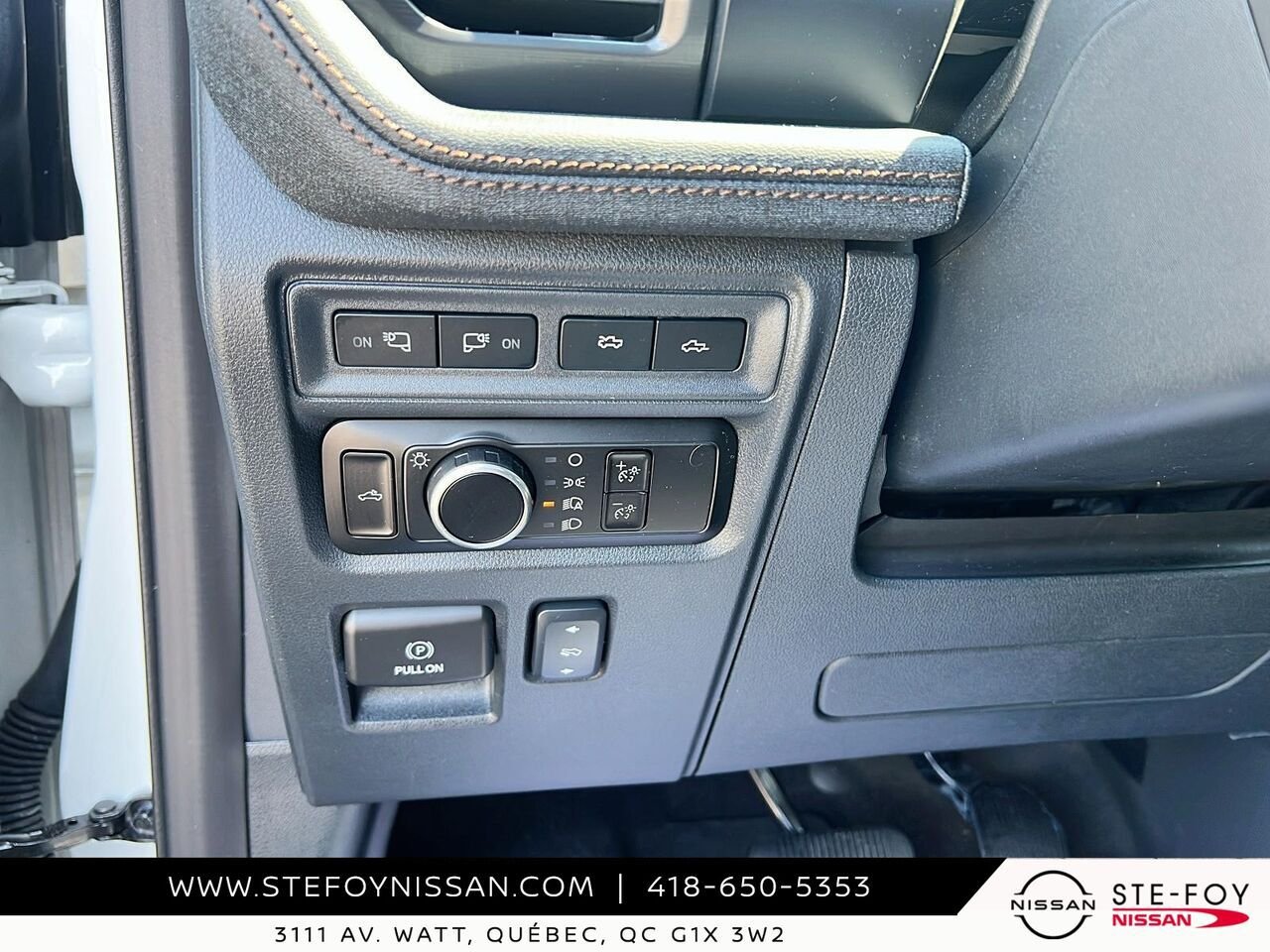 Ford F-150 Lightning LARIAT SuperCrew LONG RANGE 2023 Blanc Ste-Foy - photo #18