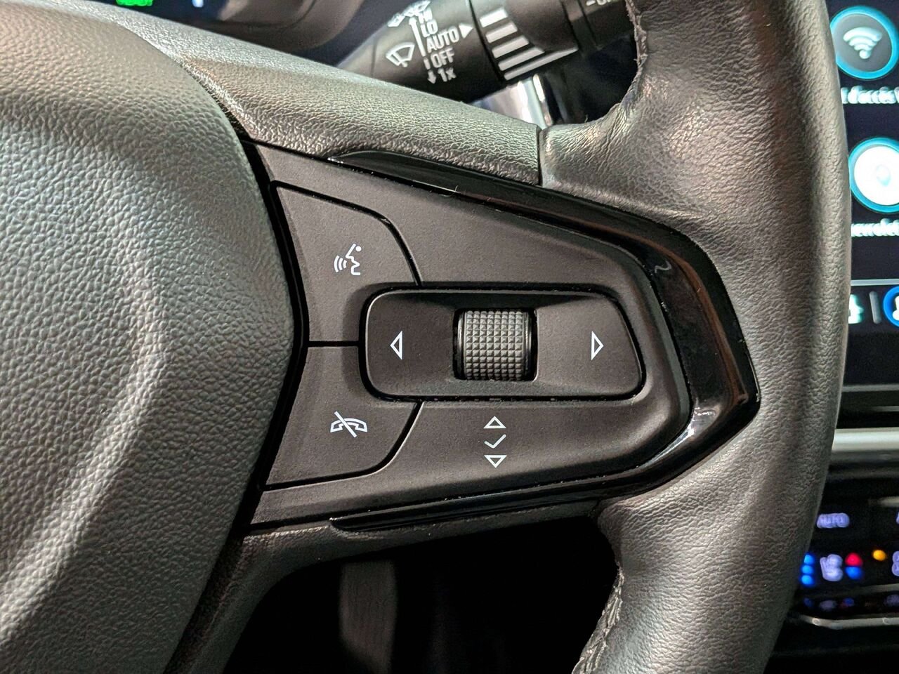 Chevrolet Bolt EUV 2023 Argent Val-David - photo #16
