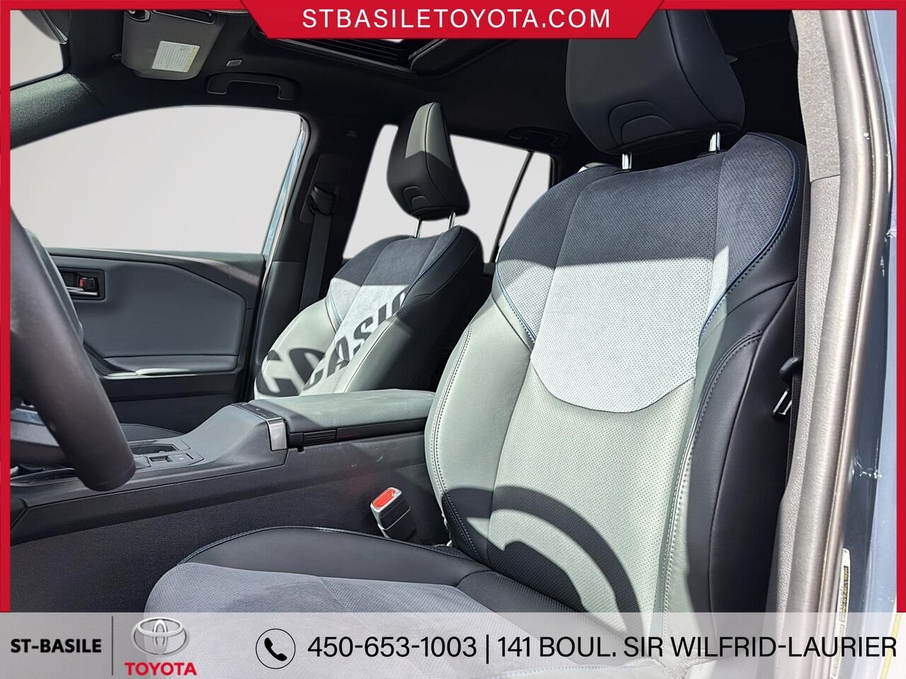 TOYOTA RAV4 Hybride 2026 Gris Saint-Basile-le-Grand - photo #11