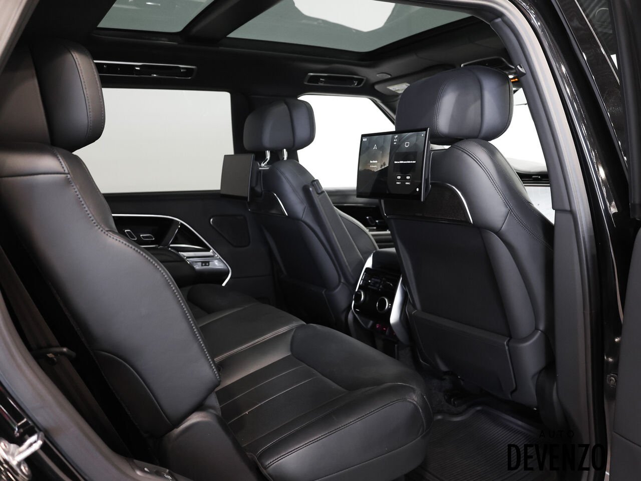 Land Rover Range Rover 2024 Noir Saint-Eustache - photo #9