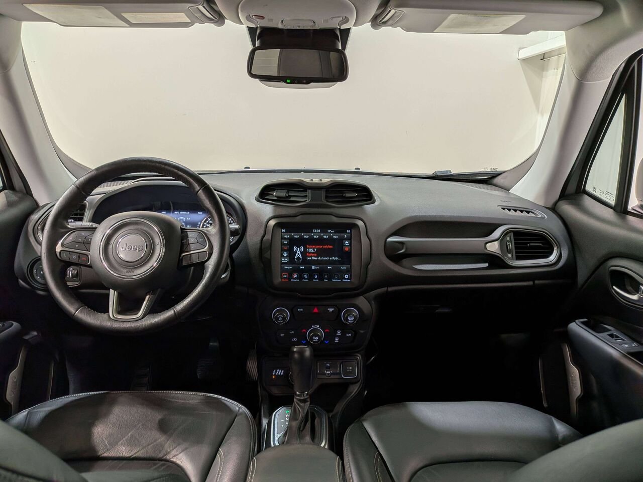 2019 Jeep Renegade Limited 4x4 Silver Val-David - photo #11