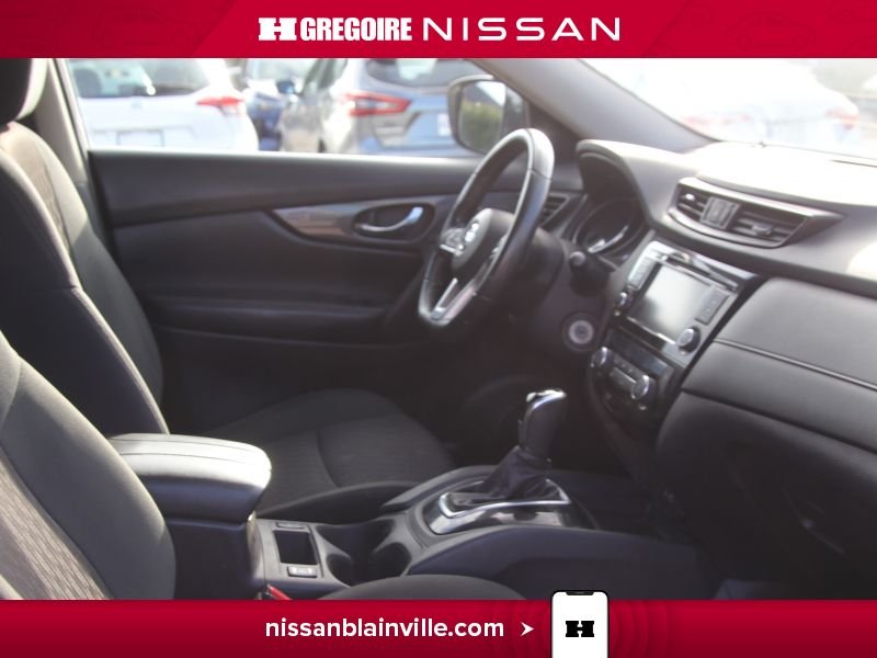Nissan Rogue 2020 Blanc Laval - photo #11