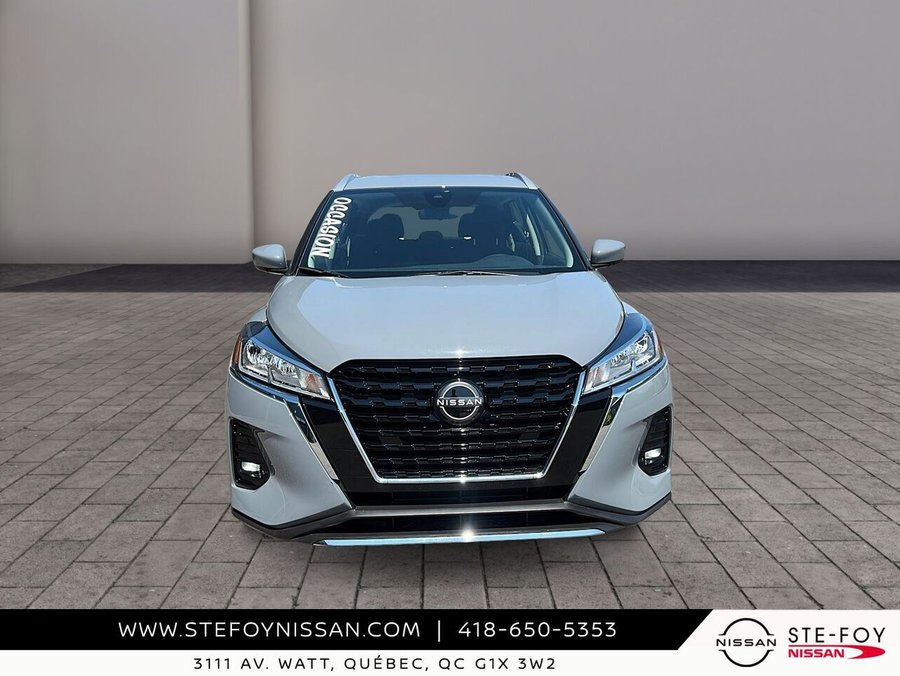 Nissan Kicks SV TA S6749 2024 Gris