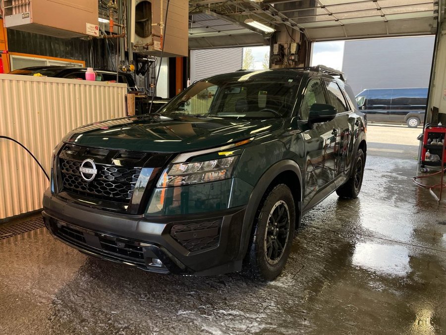 Nissan Pathfinder ROCK CREEK AWD *8 PLACES* SIÈGES CHAUF REG ADAPT 2023 Vert