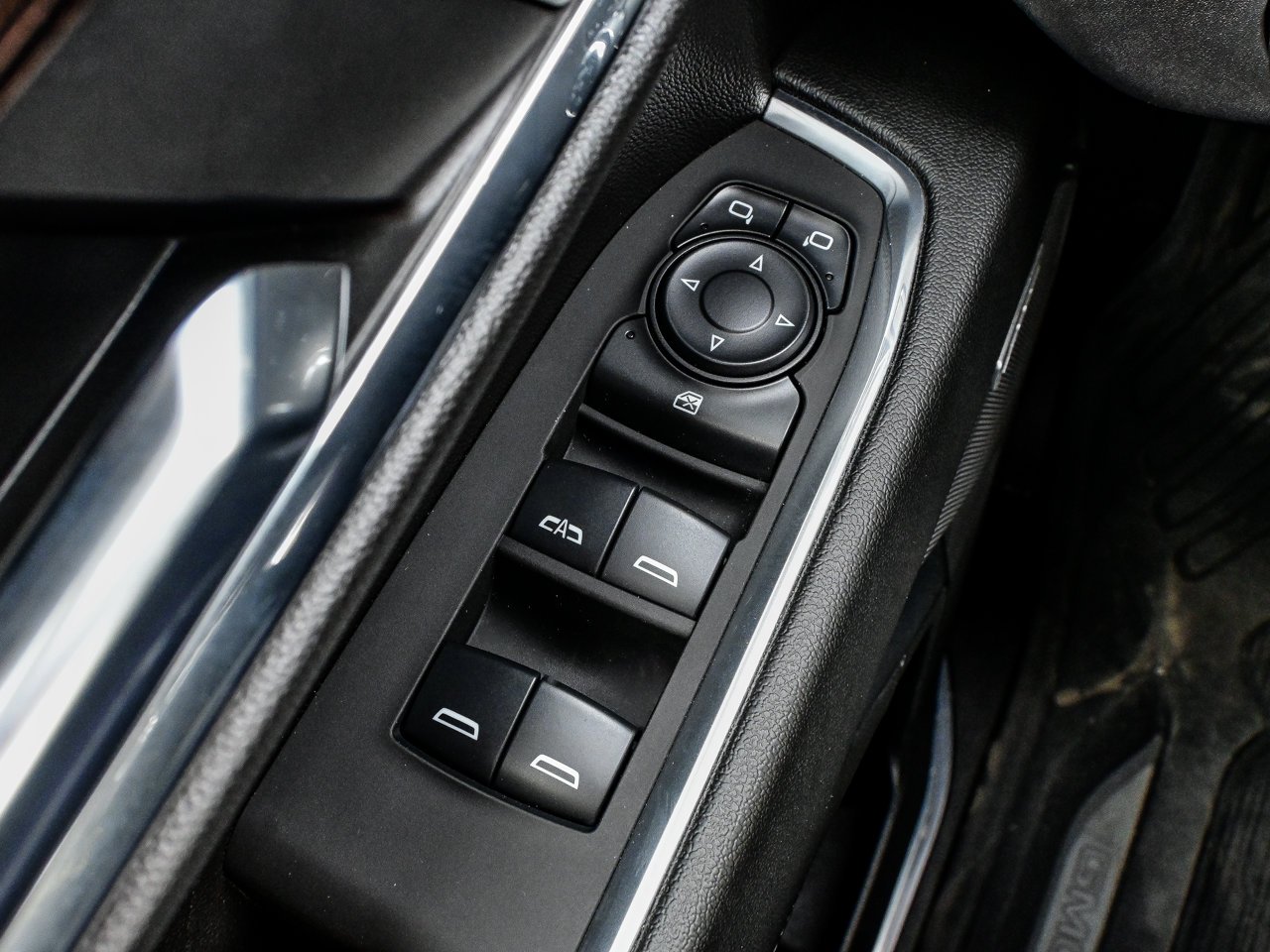 2024 GMC Sierra 1500 4WD Crew Cab 147 Elevation Black Sherwood Park - photo #17