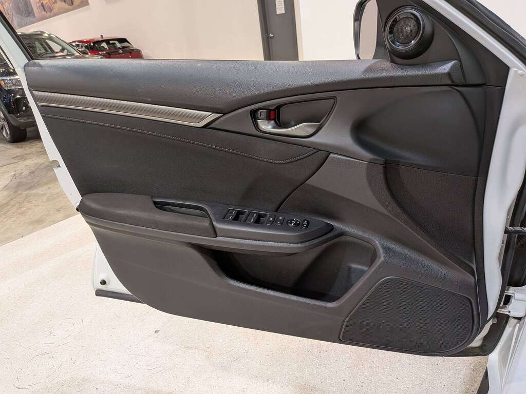 2019 Honda Civic Hatchback Sport Manual White Val-David - photo #32