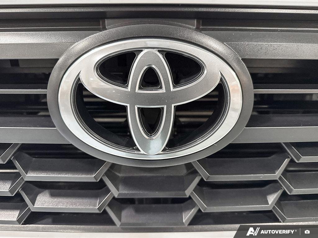 2024 Toyota Tacoma 2602278A | 4x4 Double Cab Auto White Edmonton - photo #8