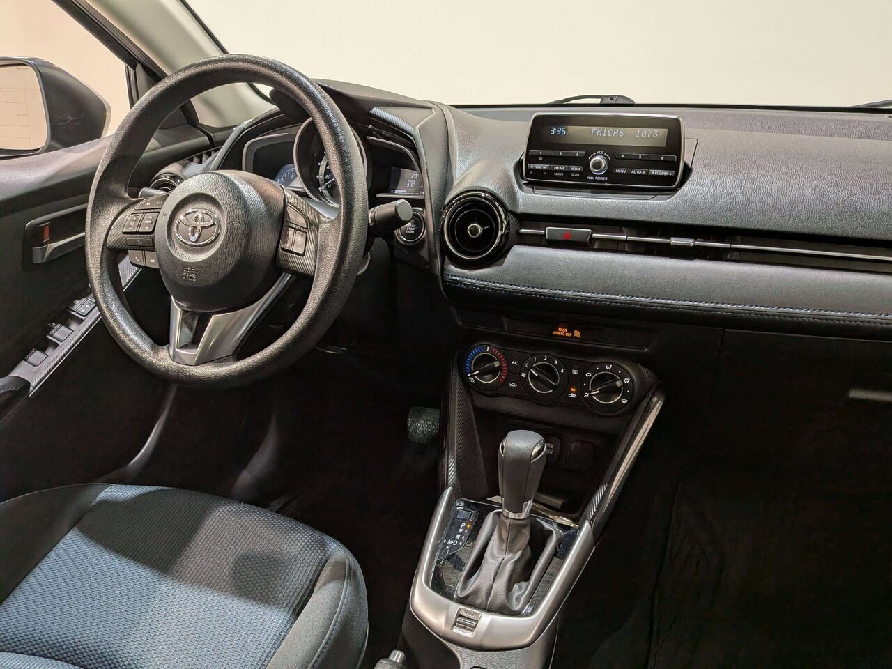 2016 Toyota Yaris 4dr Sdn Auto Premium Silver Val-David - photo #18
