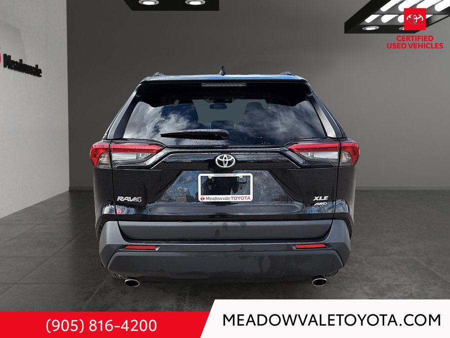 2023 Toyota RAV4 XLE AWD Black