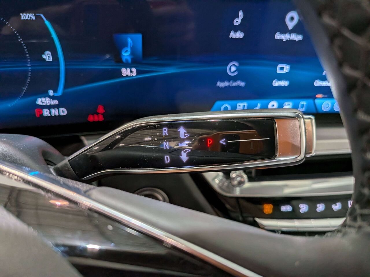 2024 Cadillac LYRIQ 4dr Luxury w/1SD Grey Val-David - photo #19