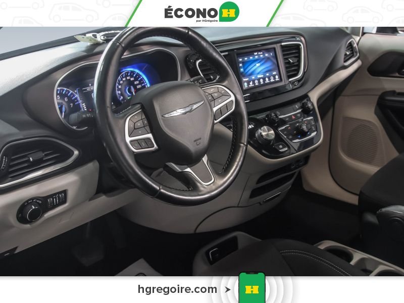 2021 Chrysler Grand Caravan Grey Blainville - photo #17