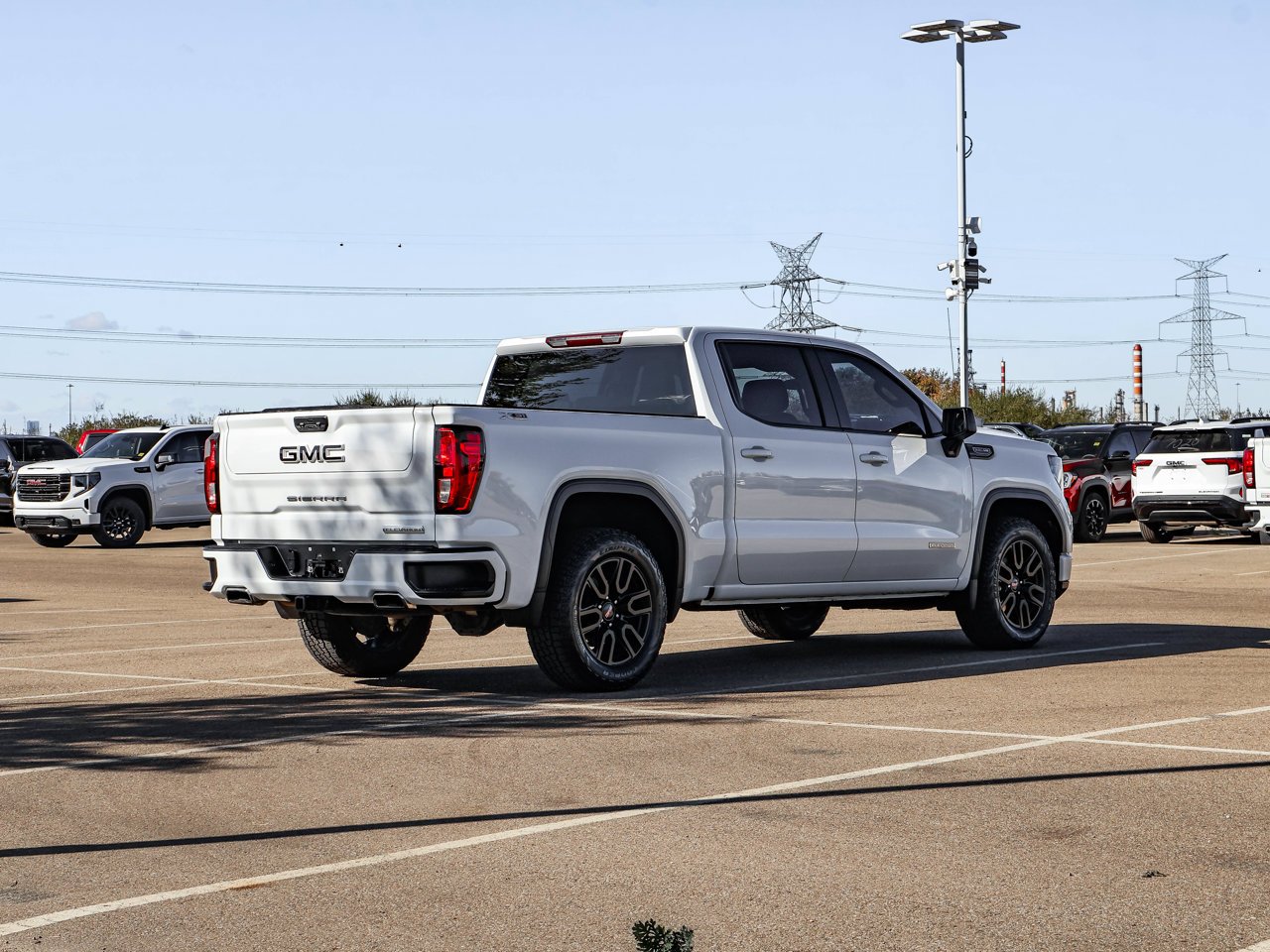 2023 GMC Sierra 1500 4WD Crew Cab 147 Elevation White Sherwood Park - photo #7