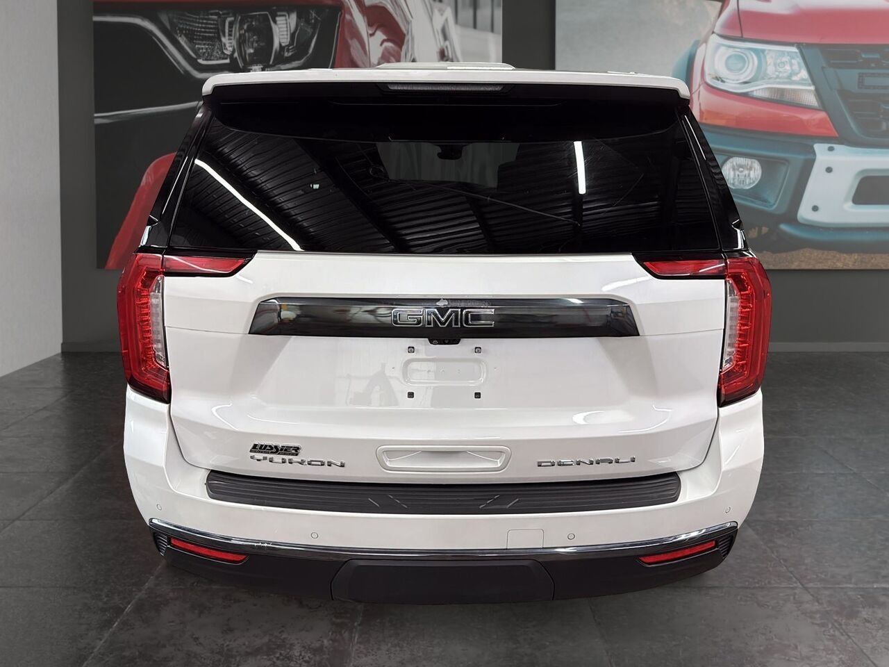 GMC YUKON DENALI ULTIMATE 2024 Blanc Saint-Hyacinthe - photo #2