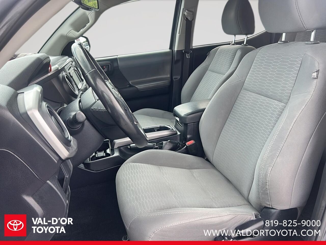 Toyota Tacoma SR5 Double Cab V6 4RM BA 2017 Gris magnétique métallisé Val-d'Or - photo #7