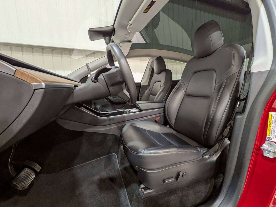 Tesla Model Y Long Range AWD 2020 Rouge
