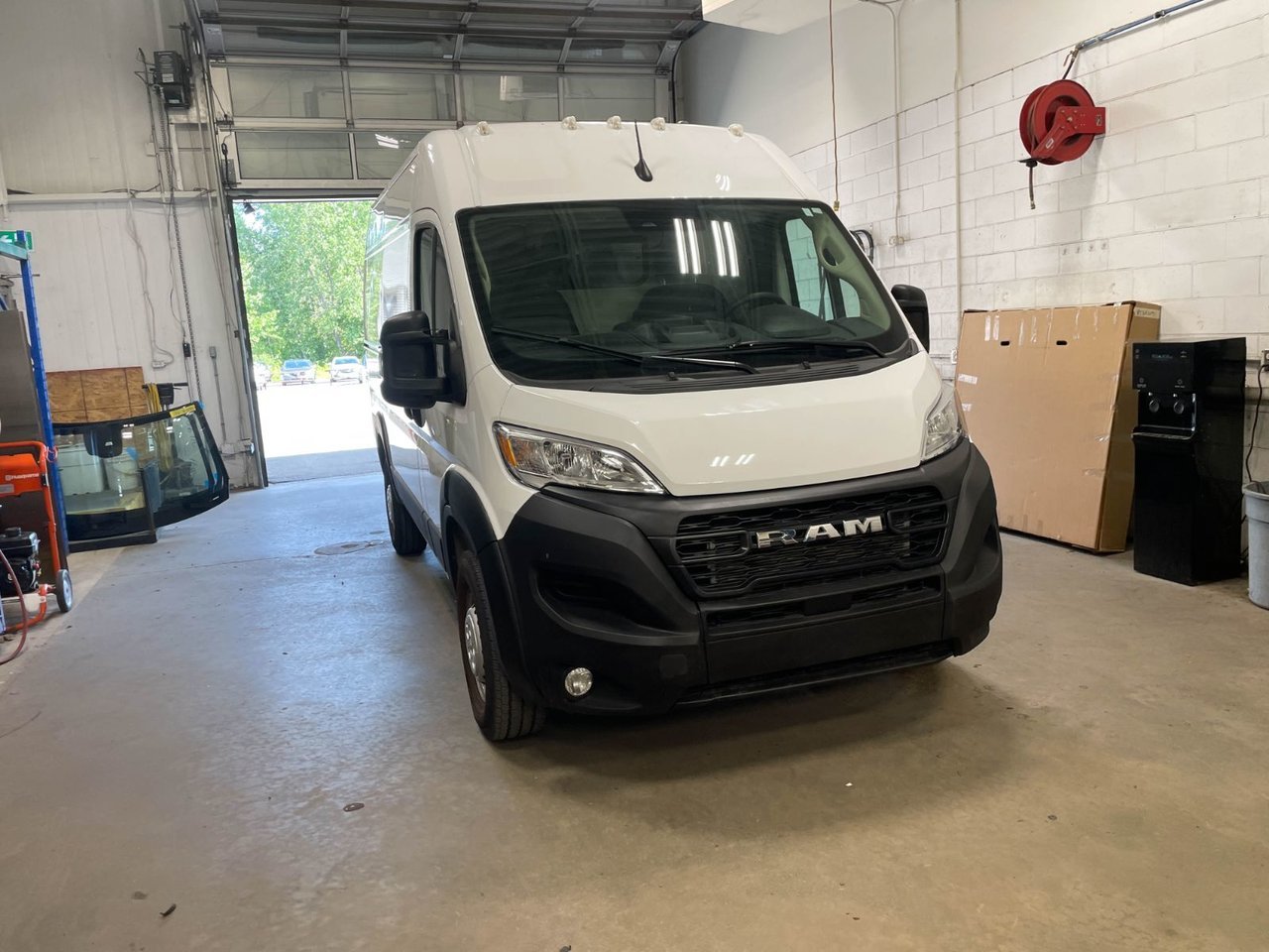 2025 Ram ProMaster Cargo Van TRADESMAN 2500 HIGH ROOF *136 WB* CARPLAY White Saint-Jérôme - photo #8