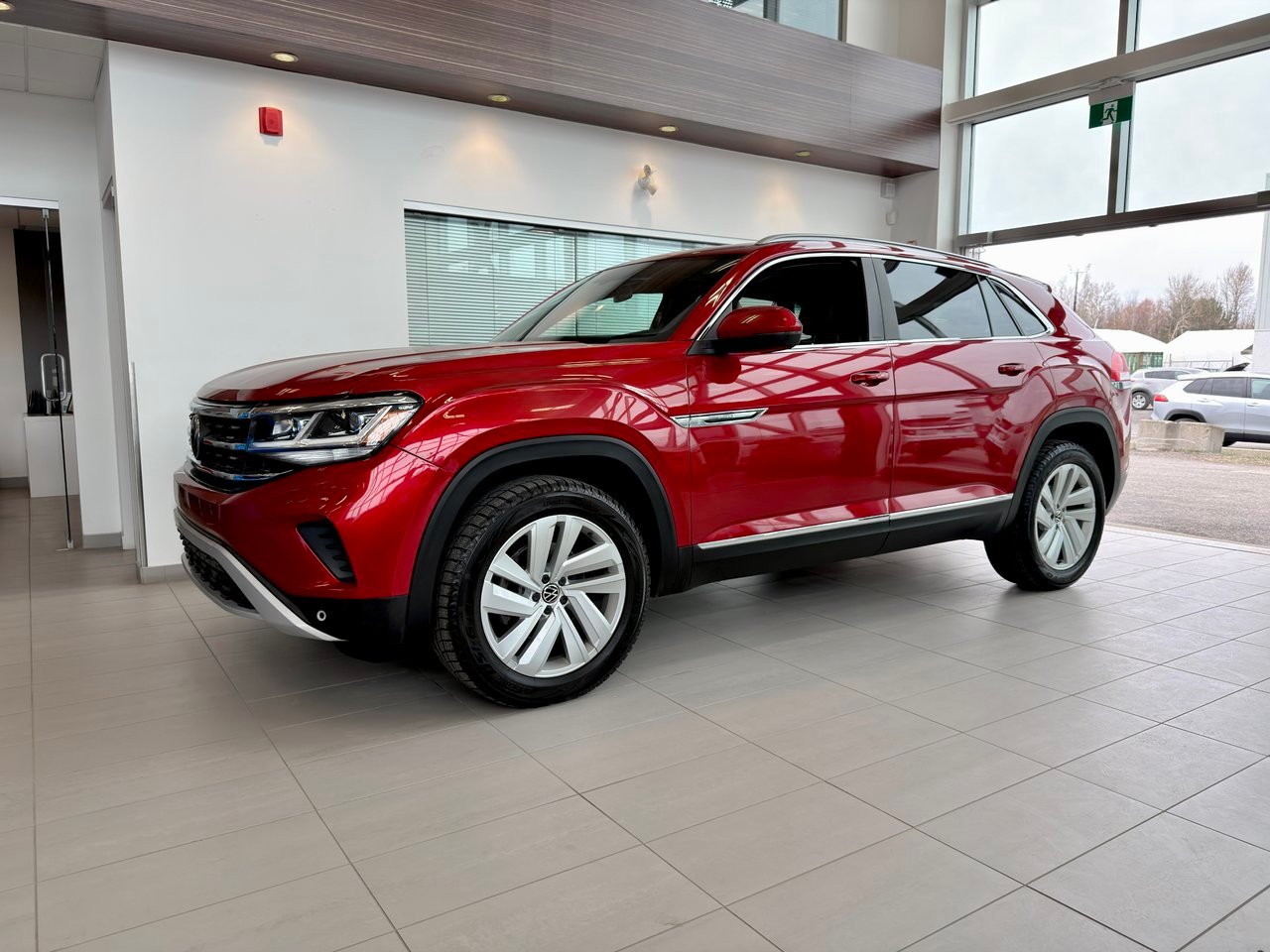 2021 Volkswagen Atlas Cross Sport Red Notre-Dame-des-Prairies - photo #37