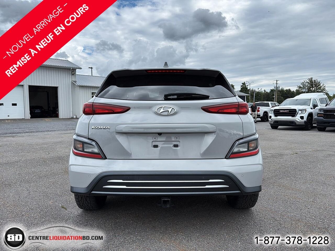Hyundai Kona électrique Preferred | 2023 Gris Granby - photo #8