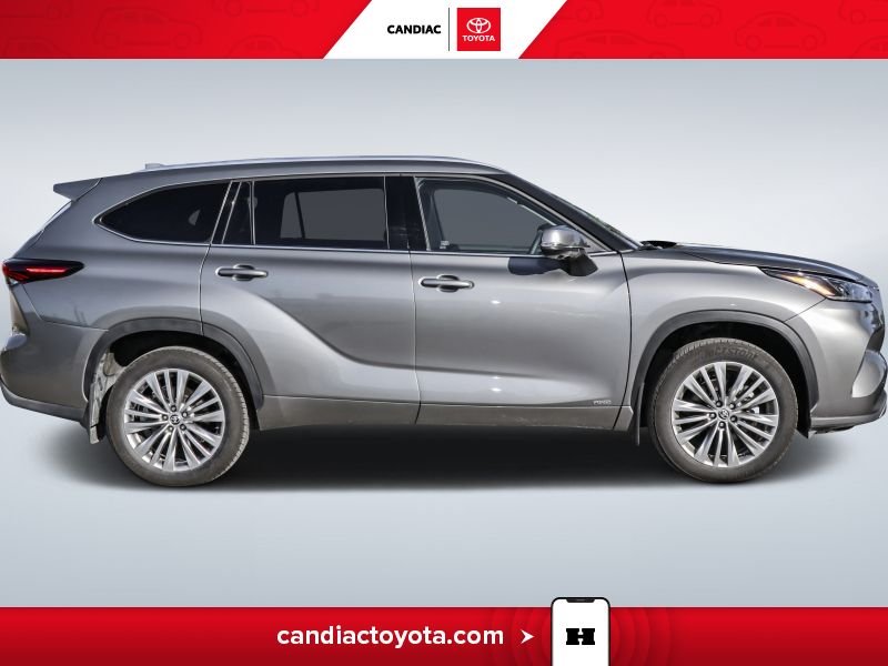 2026 Toyota Highlander Grey Blainville - photo #10