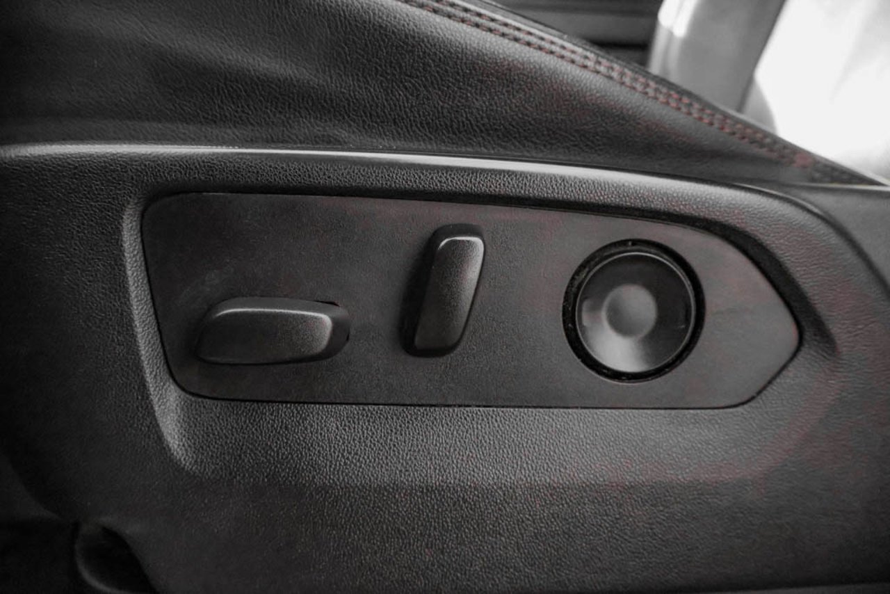 2022 GMC Sierra 1500 4WD Crew Cab 147 AT4 Black Sherwood Park - photo #15