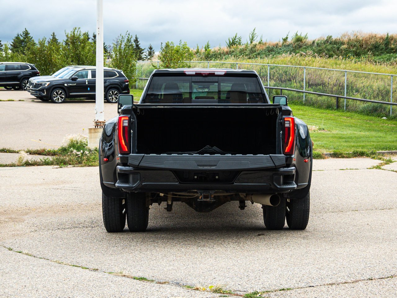 2024 GMC Sierra 3500HD 4WD Crew Cab 159 Denali Black Sherwood Park - photo #15