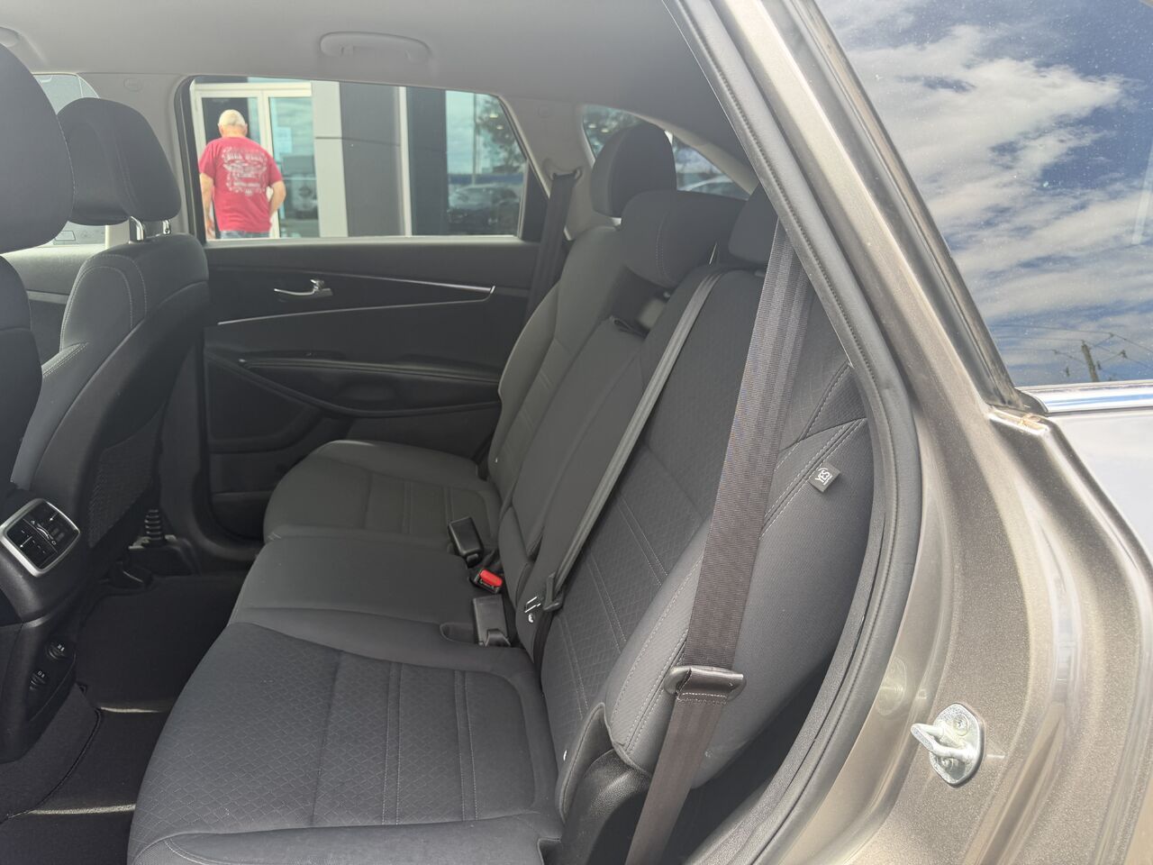 Photo 10 — Kia Sorento 2016