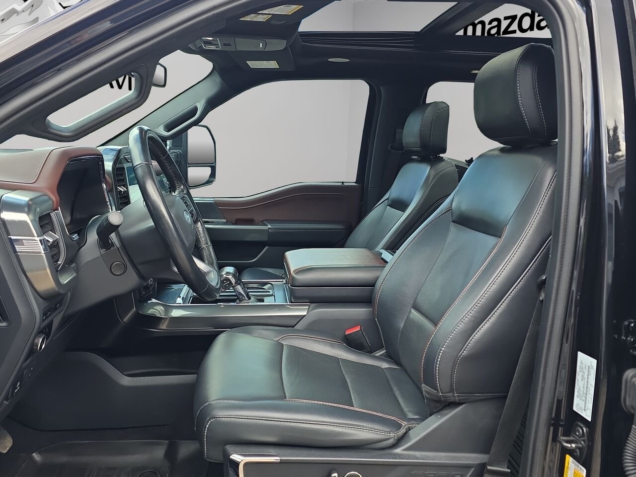 Ford F-150 LARIAT cabine SuperCrew 4RM caisse de 5,5 pi 2023 Noir Val-David - photo #6