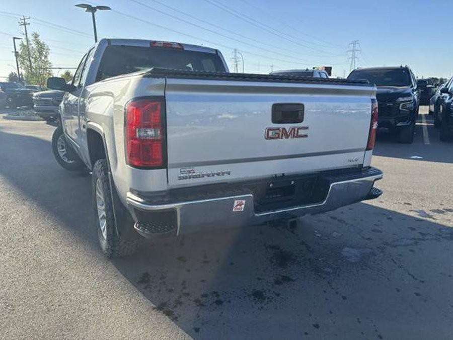 2018 GMC Sierra 1500 SLE Kodiak Edition 5.3L Z71 | Bull Bar | LED Light Bar Grey