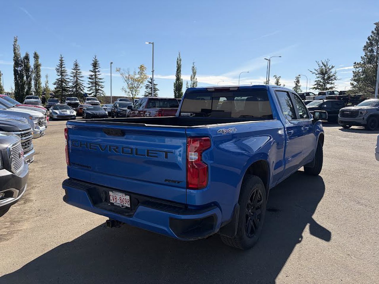 2025 Chevrolet Silverado 1500 4WD Crew Cab 147 RST Blue Sherwood Park - photo #4